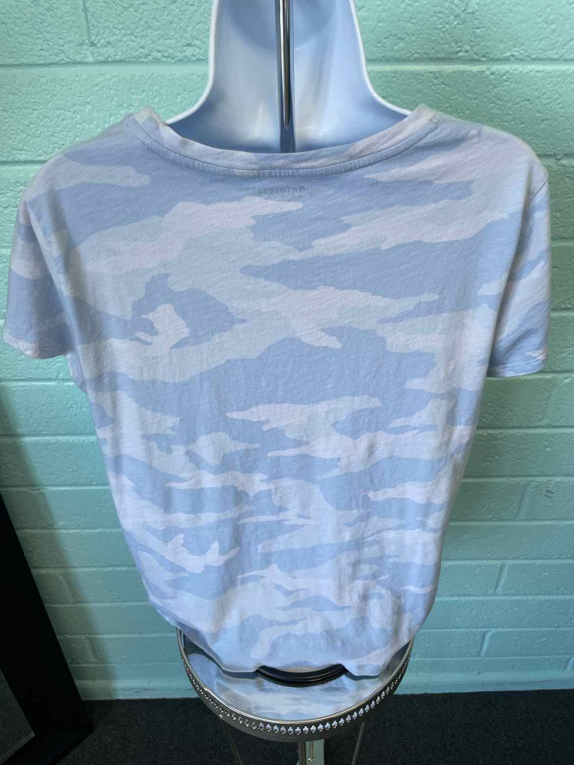 Athleta Size L Powder Blue Shirt