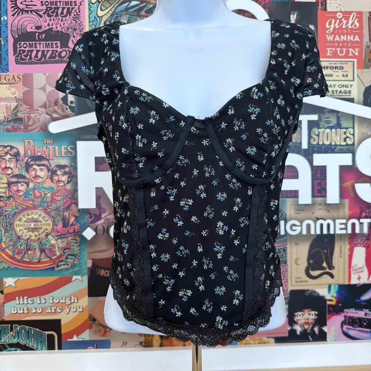 hippie rose Size L Corset Short-Sleeve Mesh Top - Black Ditsy