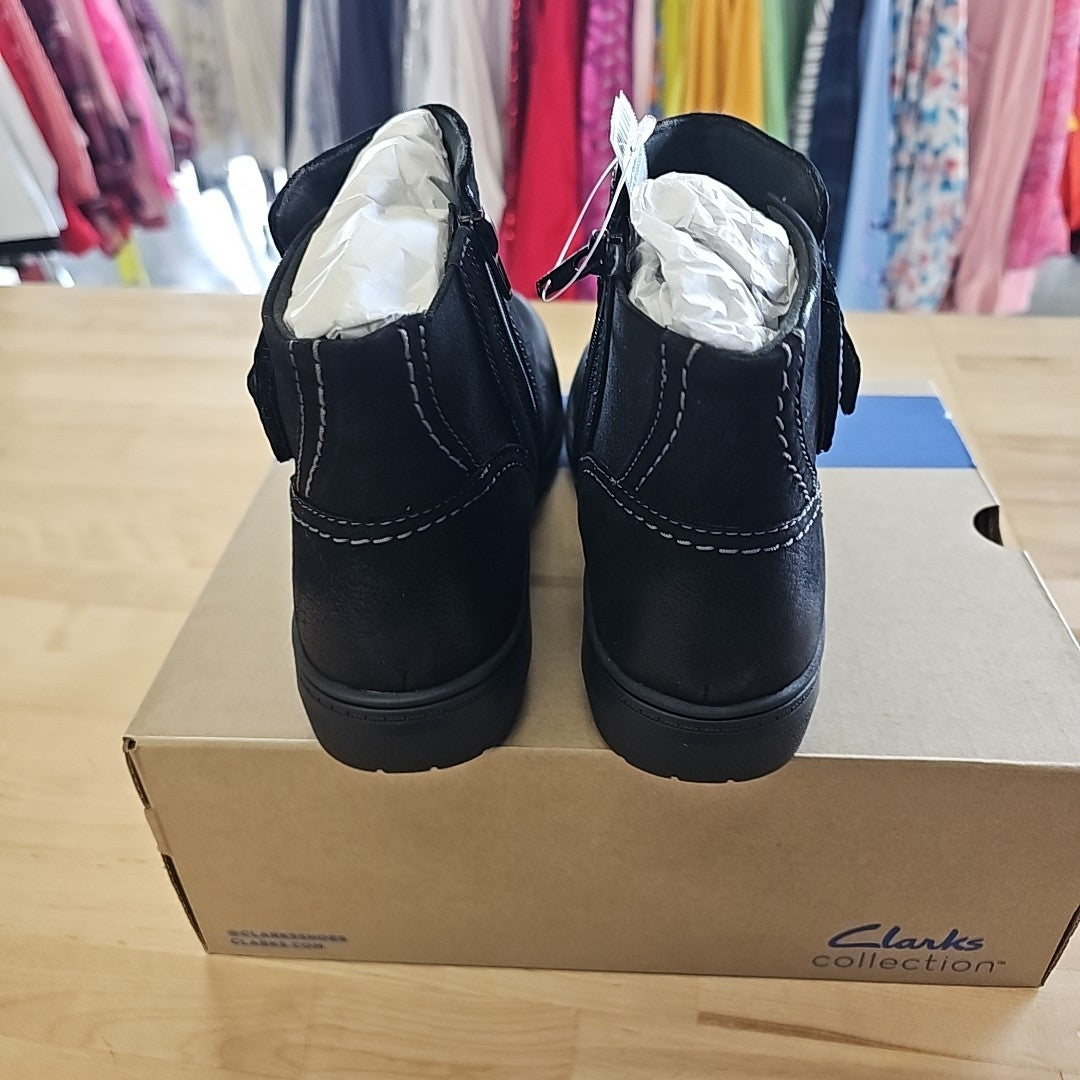 Clarks Size 8.5 Black Boots