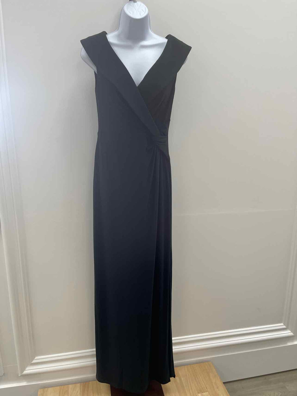 Ralph Lauren Size 4 Black New Dress