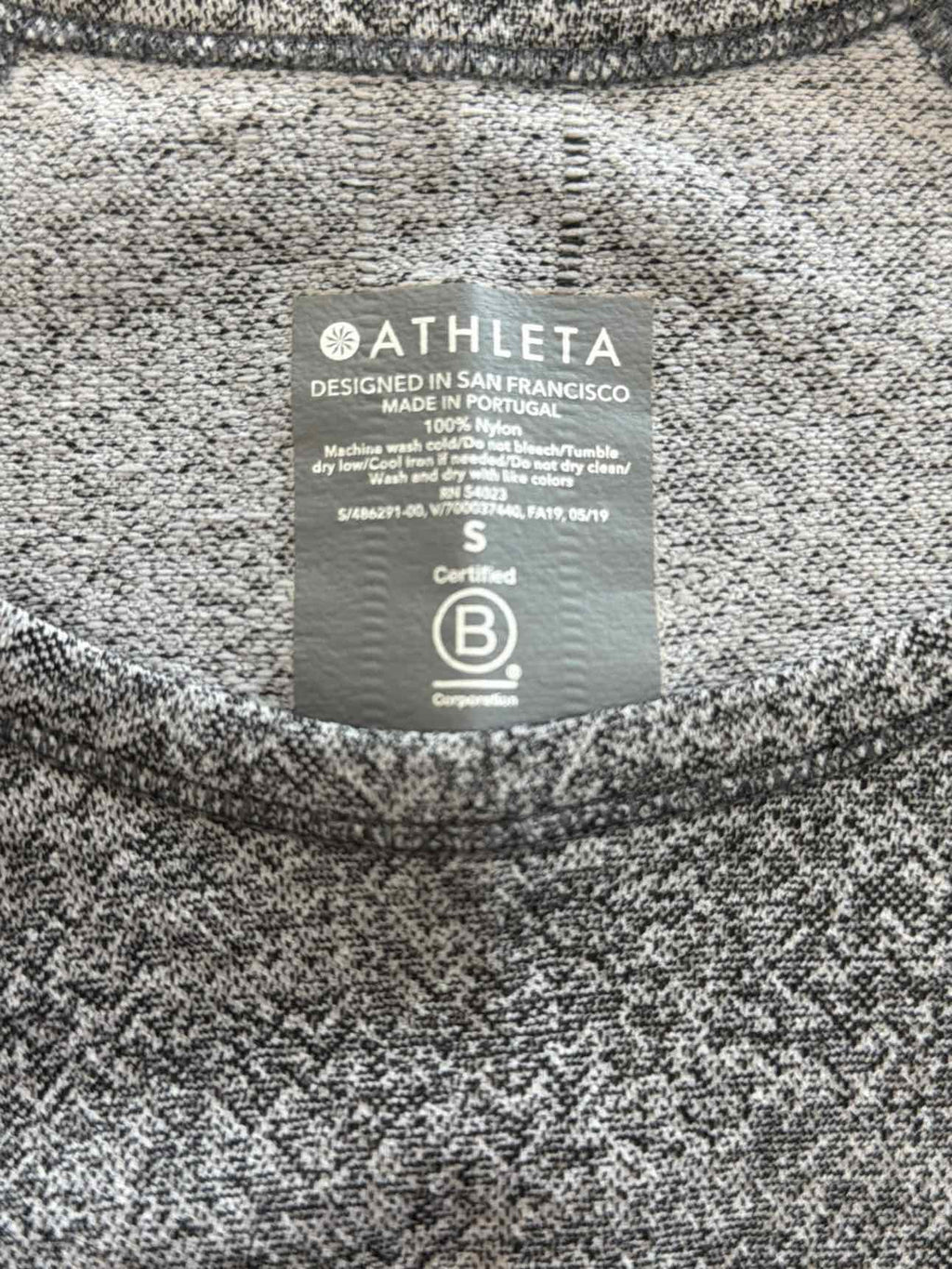 Athleta Size S Gray Athletic Long Sleeve