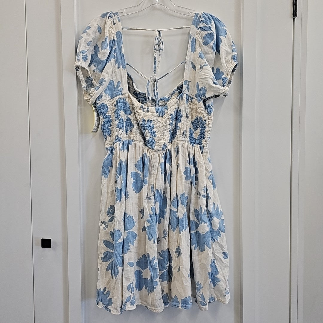 American Eagle Size L White/Blue Dress