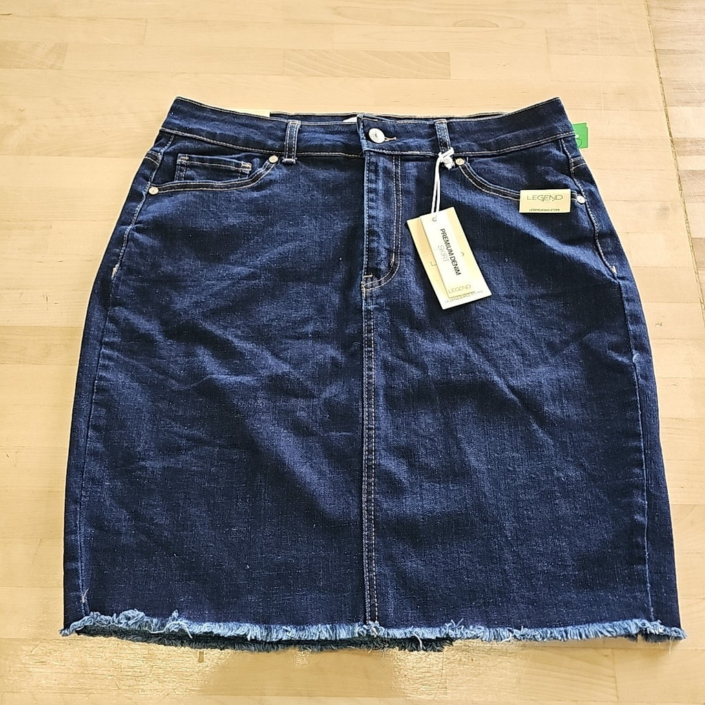 LegEnd Size L Denim Preloved Skirt