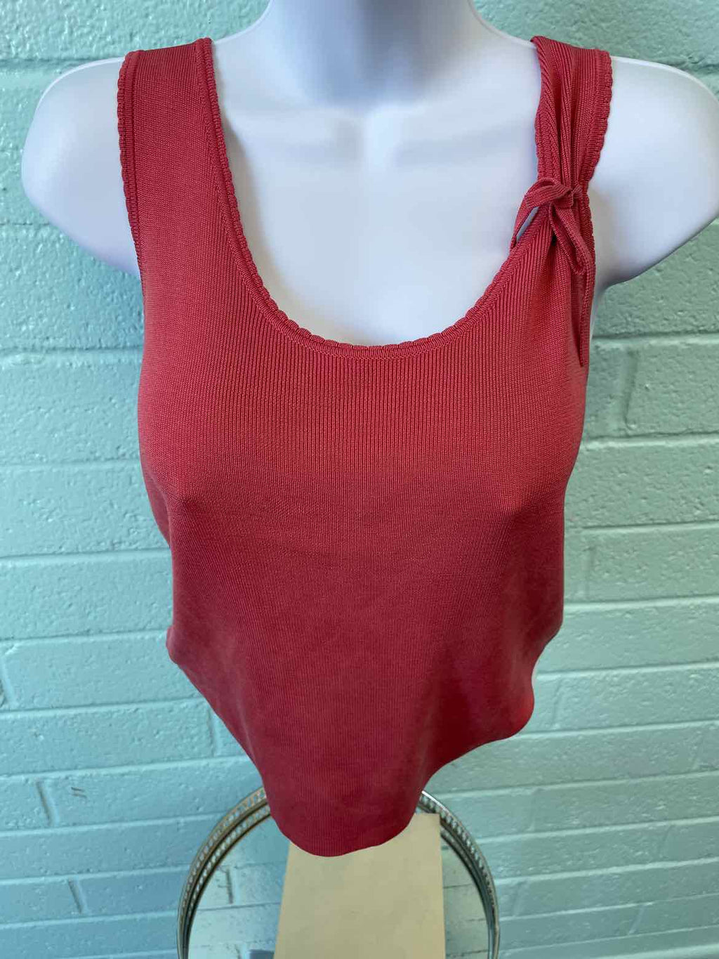 Ann Taylor Size M Salmon Sleeveless