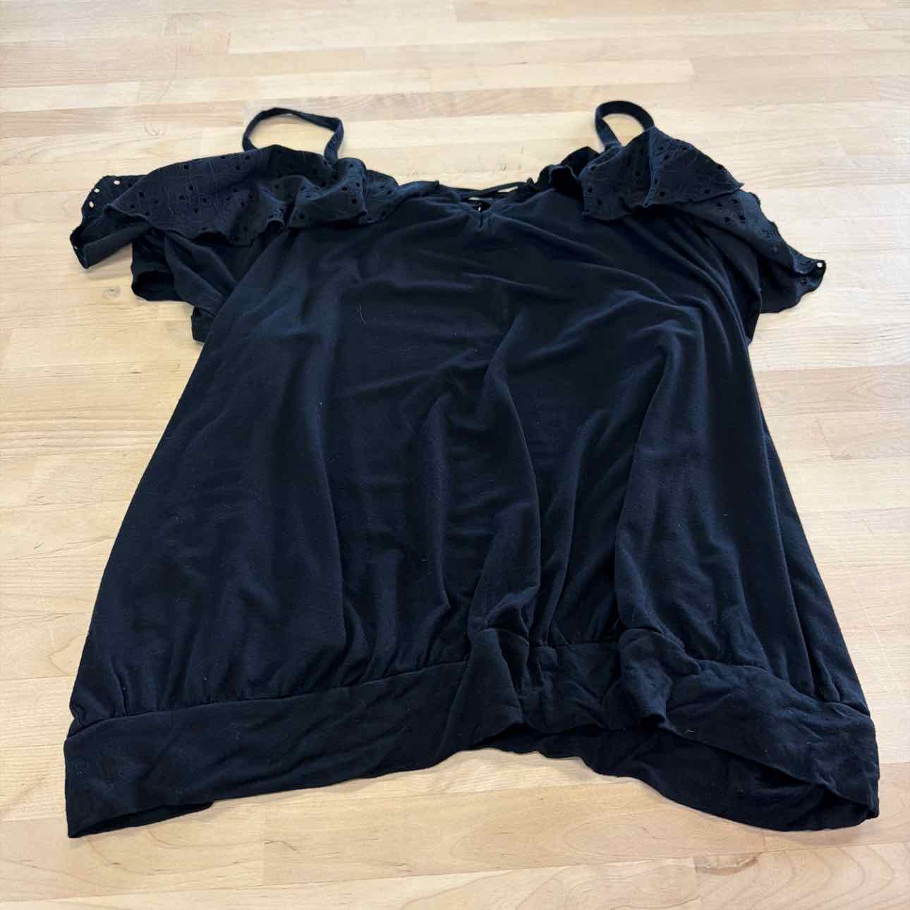 Torrid Size 1 Black Used Sleeveless