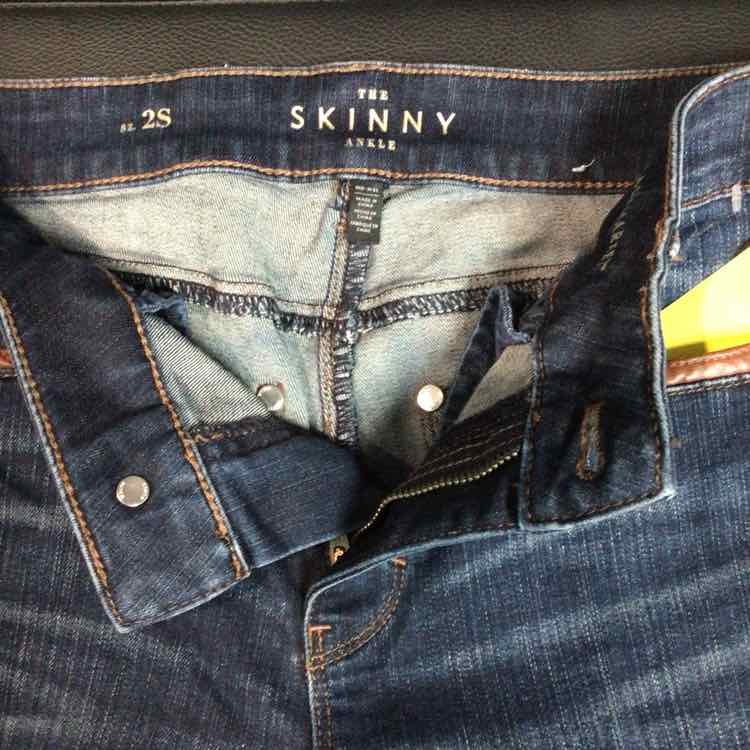 White House Black Market Size 2S Blue Jeans