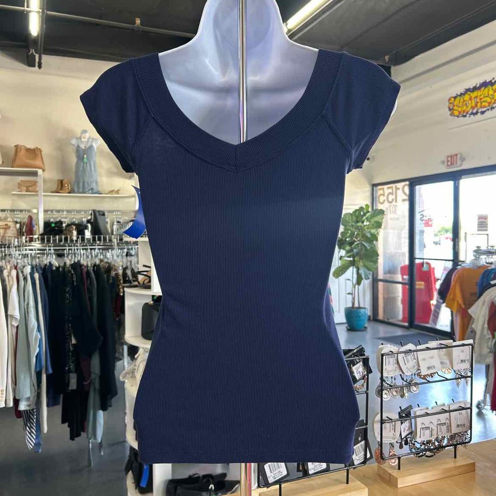 Bebe Size S Blue Preloved T-Shirt SS
