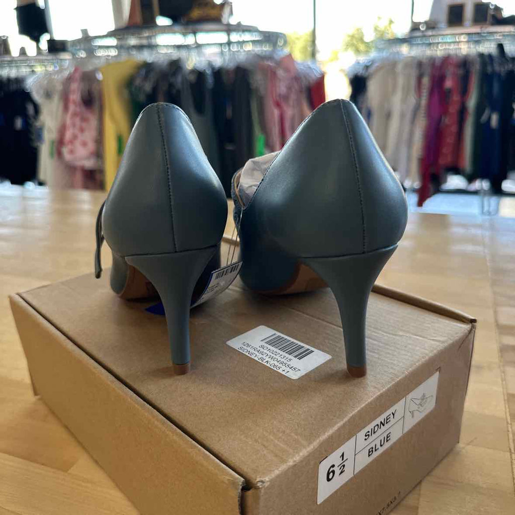 Journee Collection Shoe Size 6.5 Blue Heels