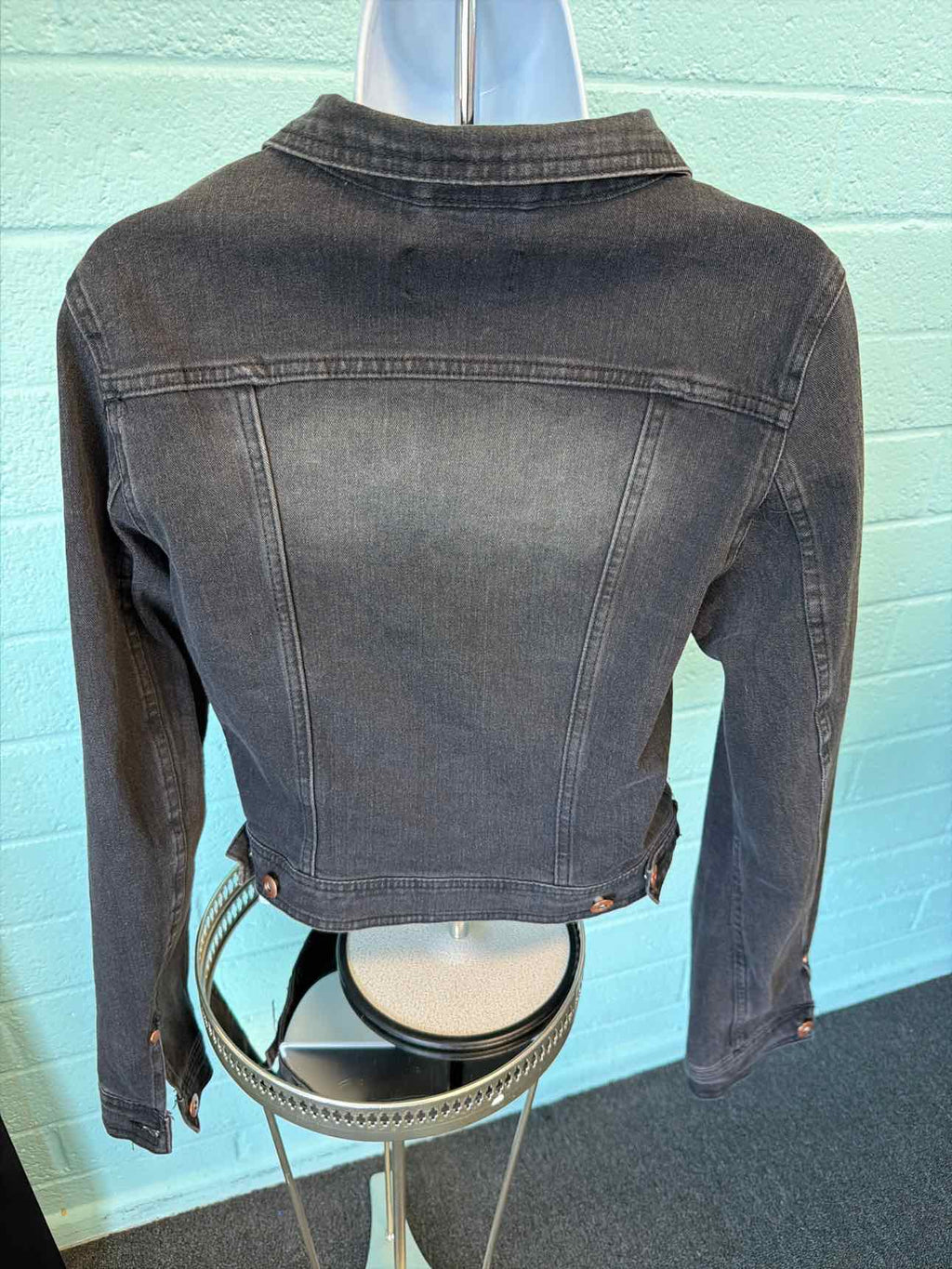 love tree Size M Charcoal Jacket