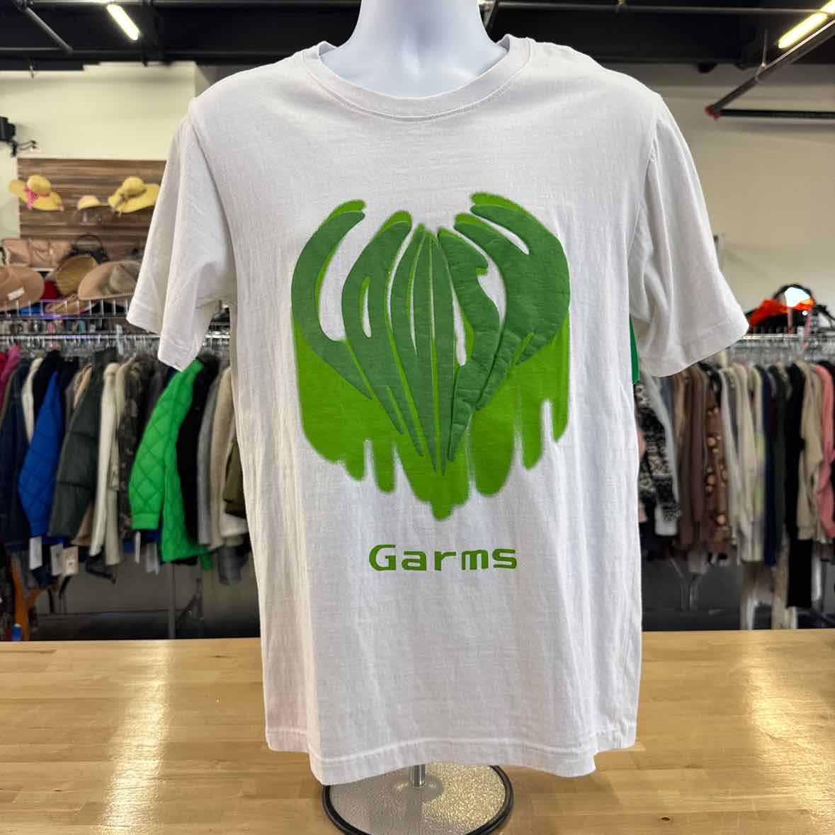 Lavish Men's Size M White MENS T-shirt
