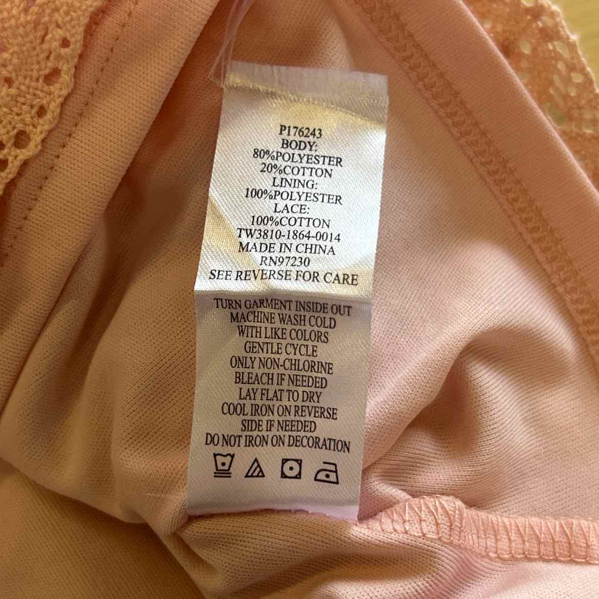 Almost Famous Size XL Pink Lace Preloved Blouse SS
