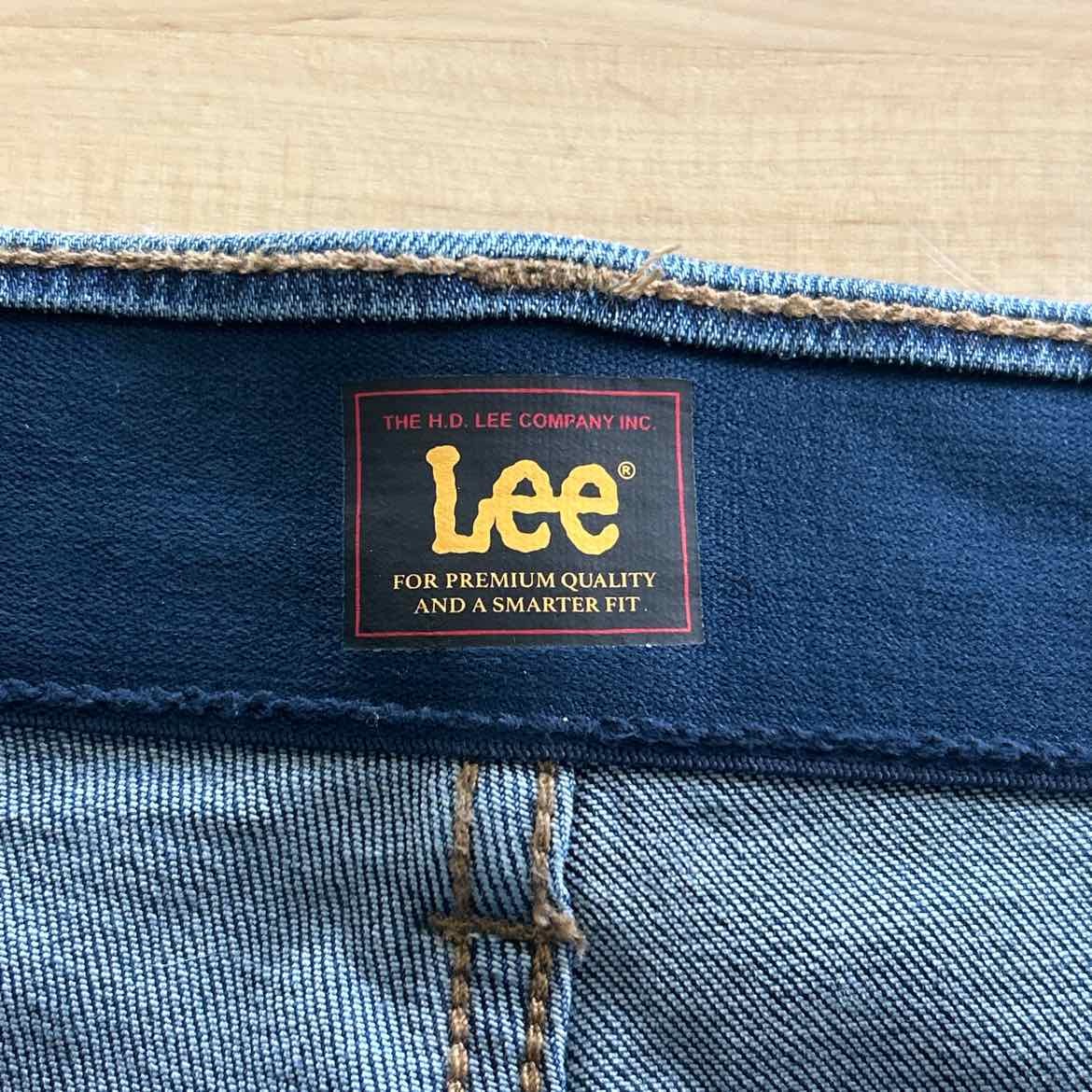lee Size 16 Blue Denim Preloved Jeans