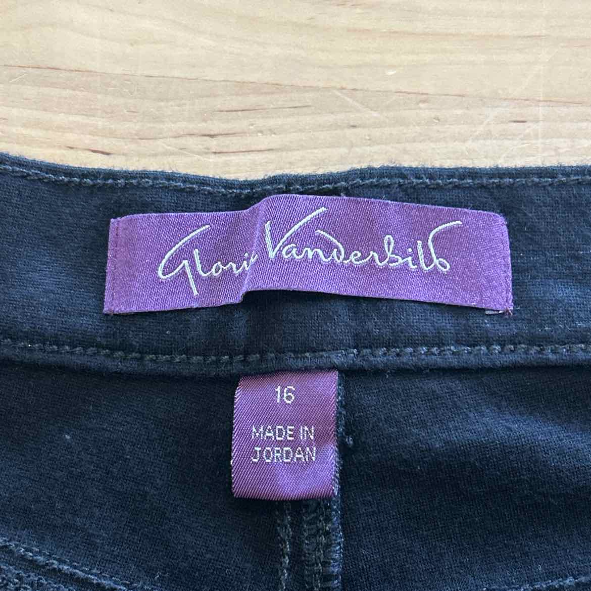 Gloria Vanderbilt Size 16 Black Preloved Pants