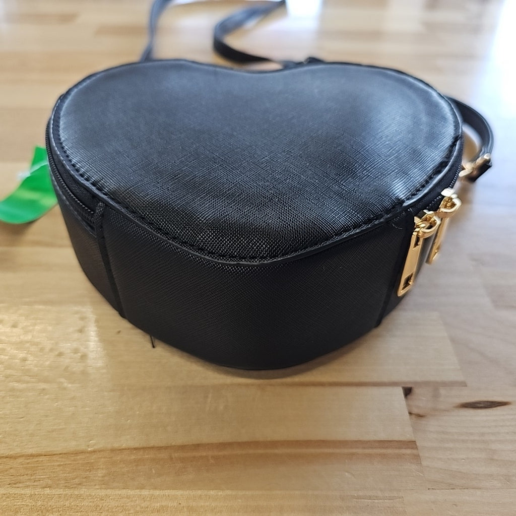 Like Dreams Heart Breaker Crossbody