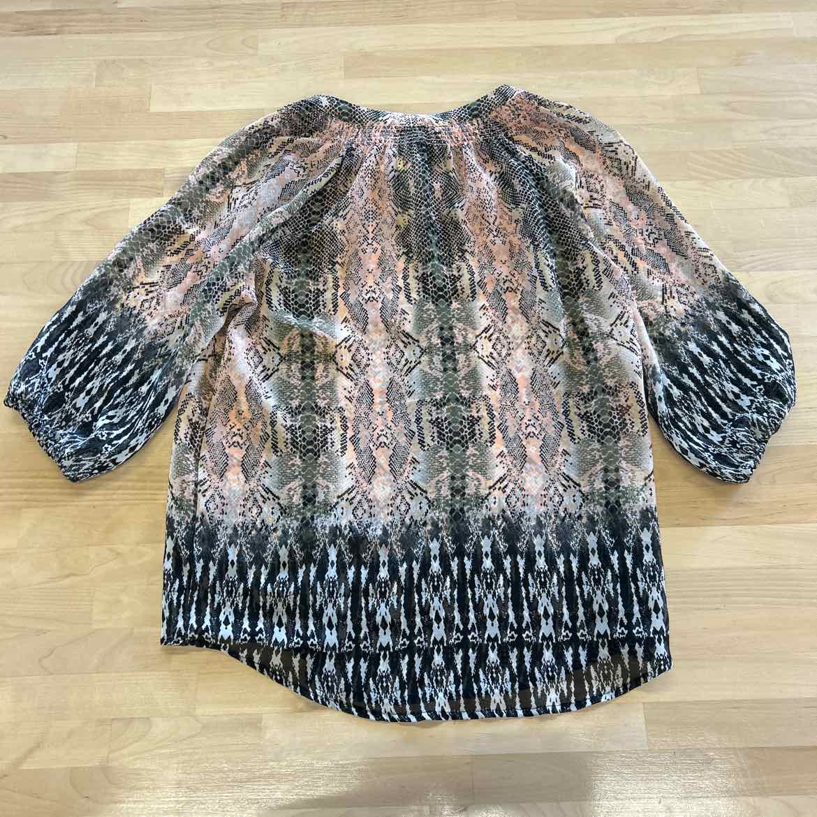 Bar III Size XS Pink Blouse