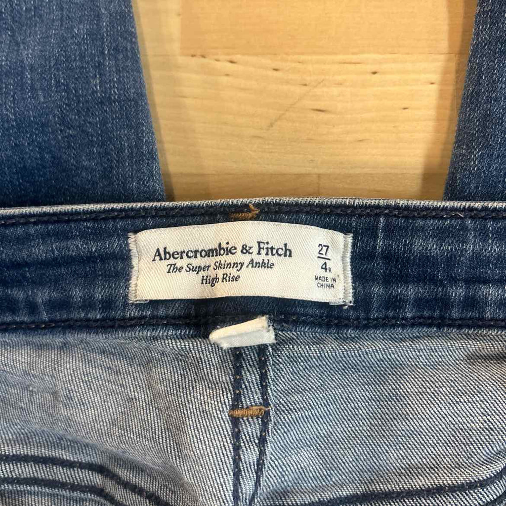 Abercrombie & Fitch Size 27 / 4 Blue Denim Preloved Jeans