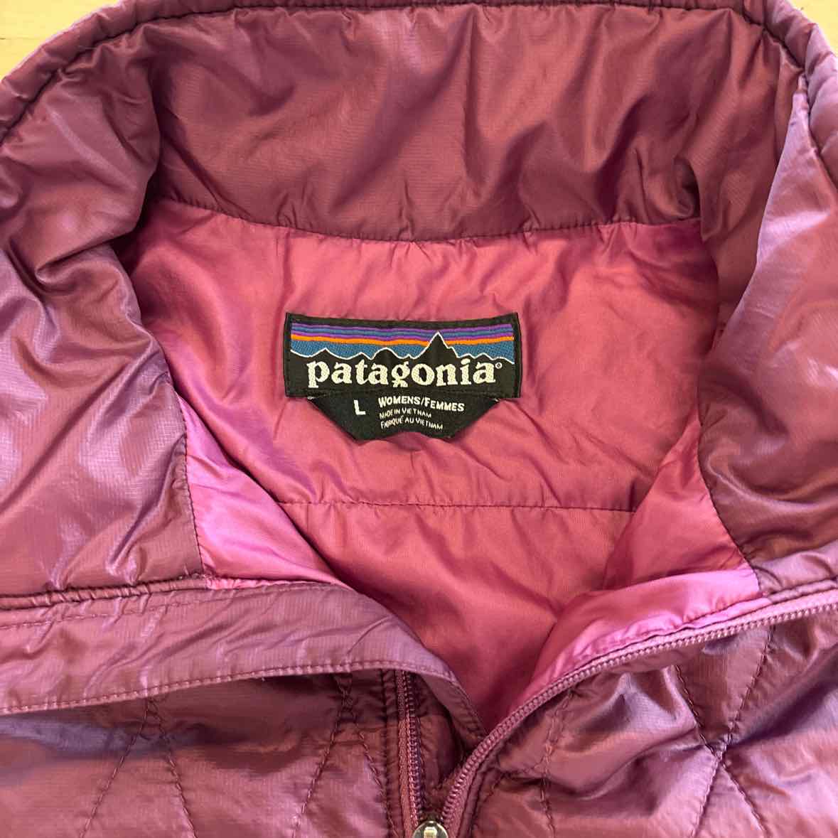 Patagonia Size L Purple Jacket