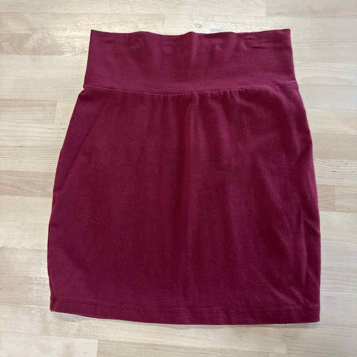 Charlotte Russe Size S Burgundy Cotton Skirt