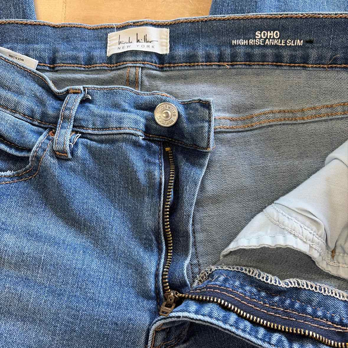 Nicole Miller Size 10 Blue Denim Preloved Jeans
