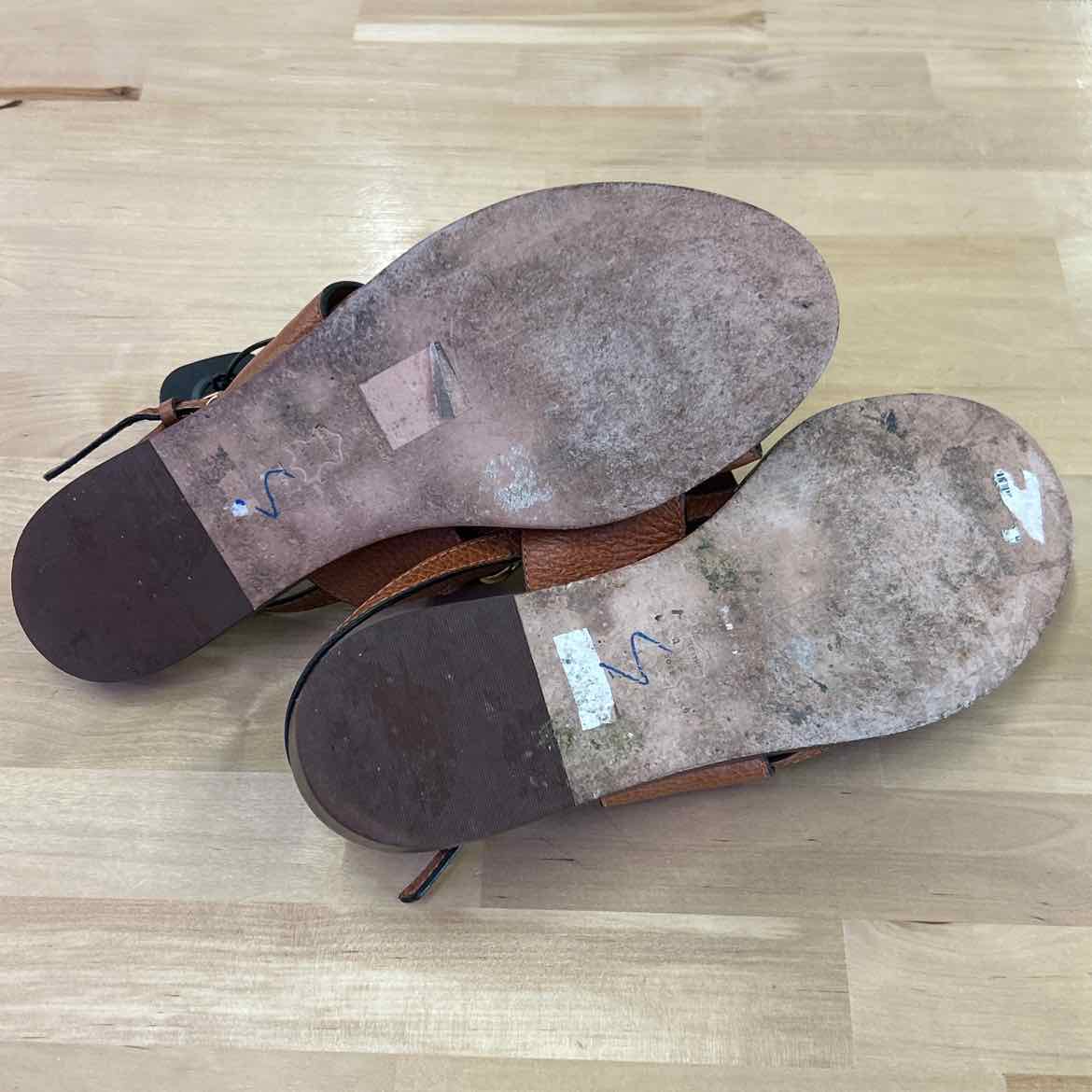 Tory Burch Size 7 Brown/Gold Preloved Sandals