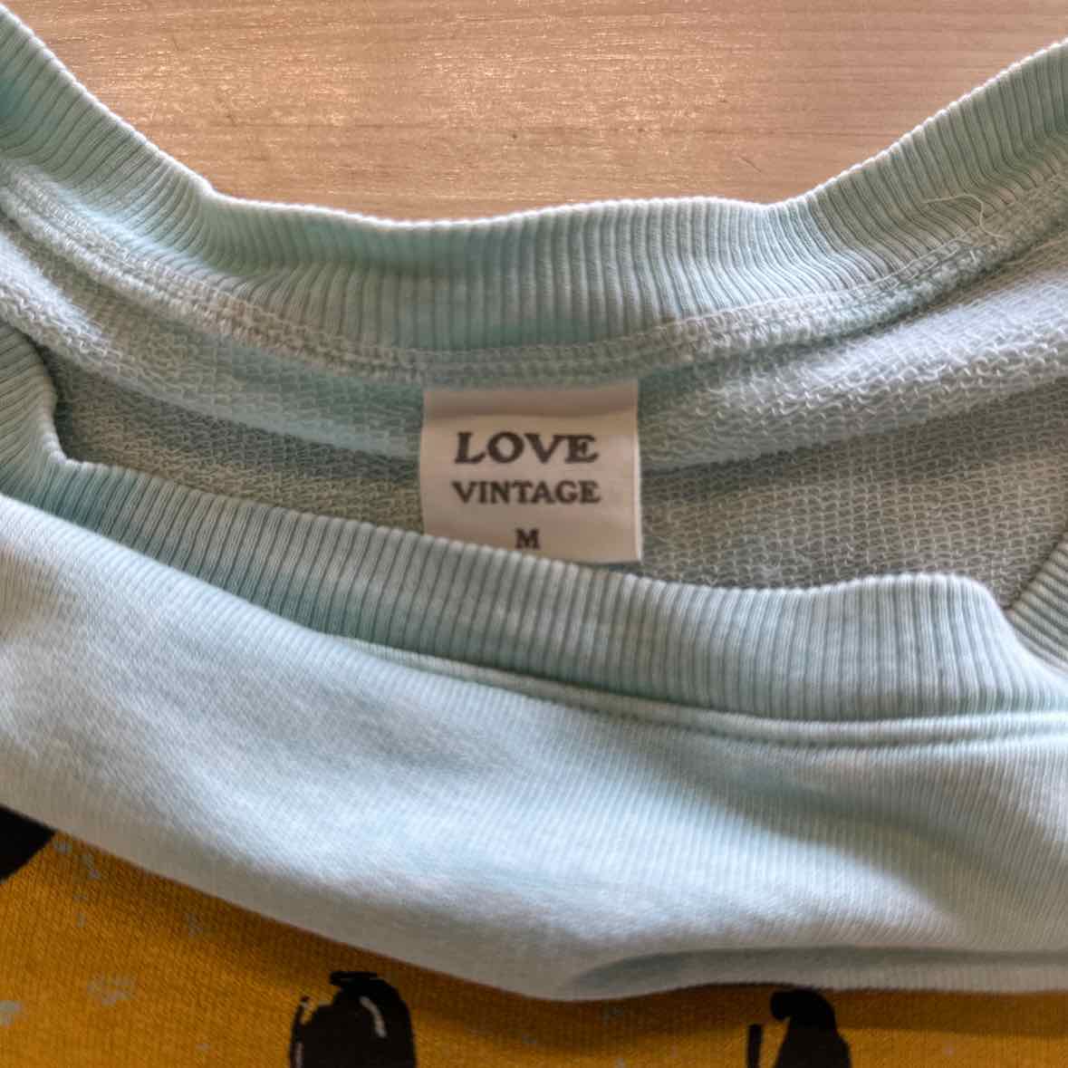 Love Vintage Size M Green Sweater