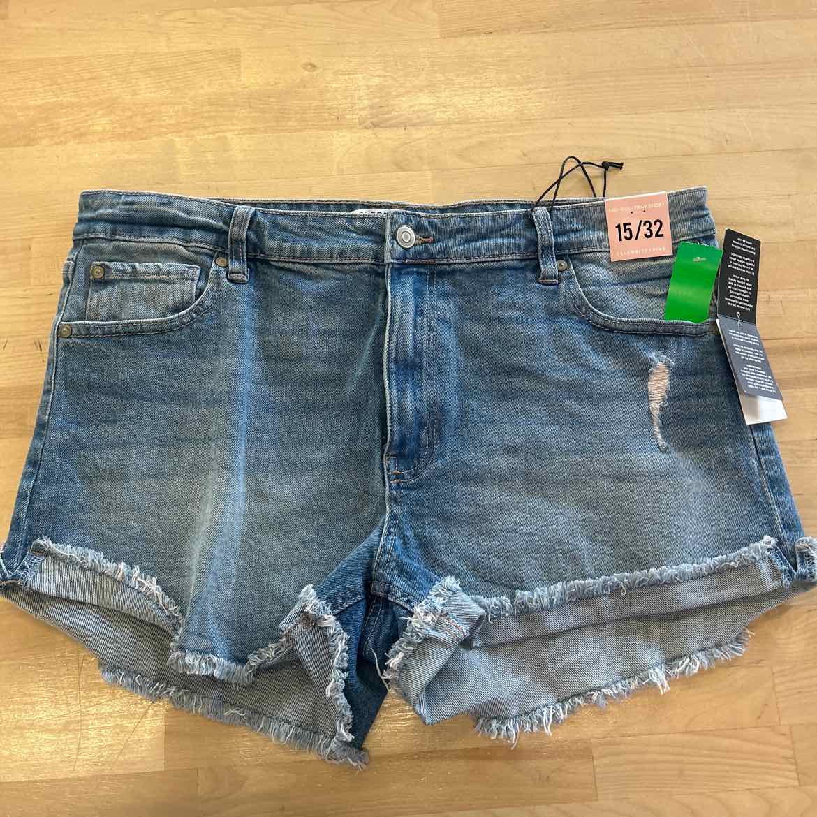 Celebrity Pink Juniors' Mid-Rise Fringe-Cuff Shorts - Temecula - 15