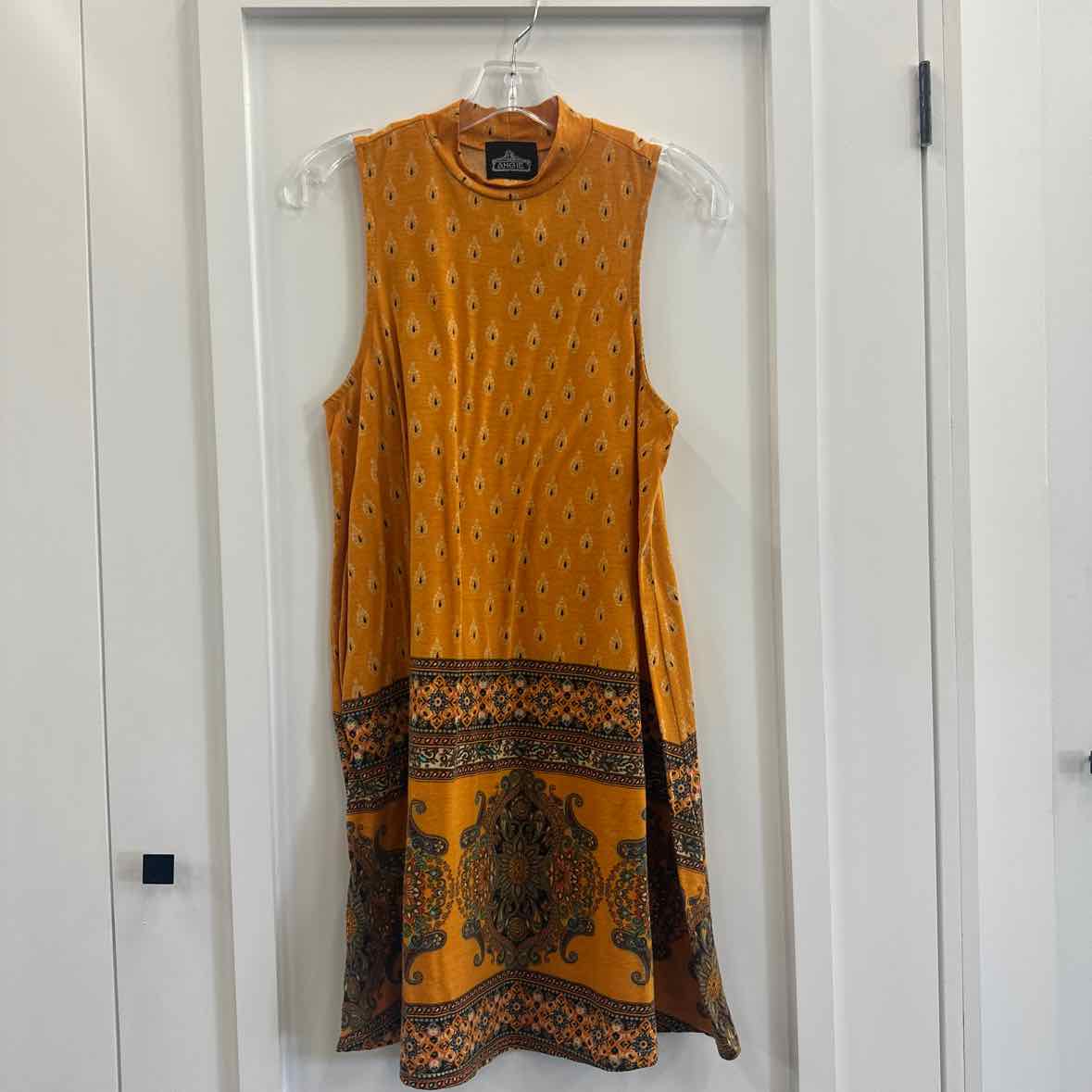 Angie Size L Gold Print sleeveless Dress