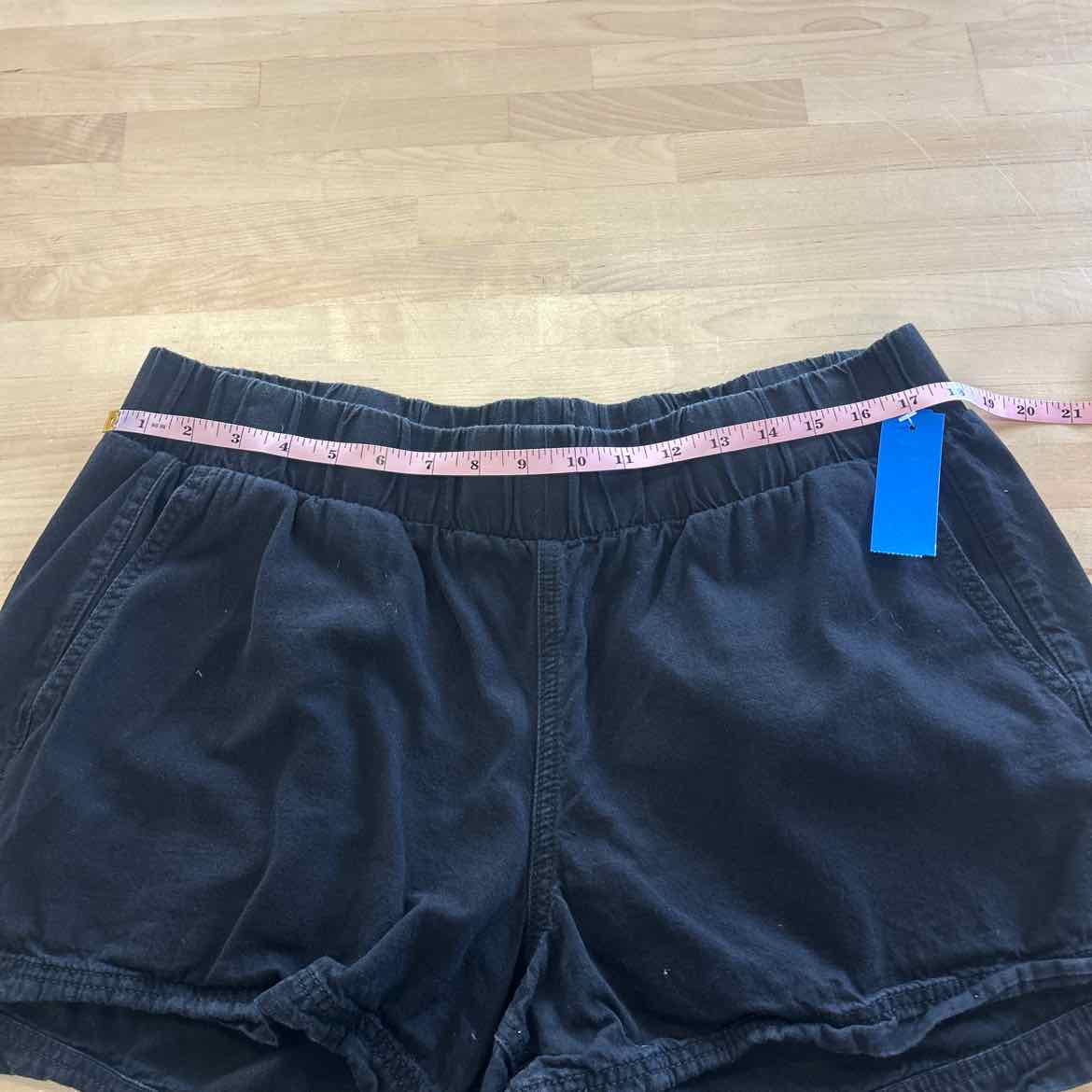 Torrid Women Size L Black Preloved Shorts