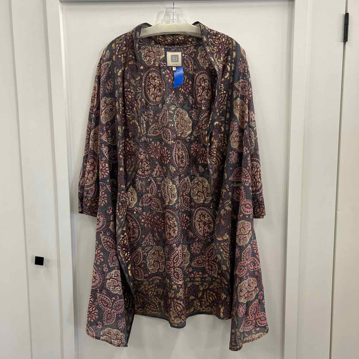Bell Size M Pink Purple Preloved Coverup