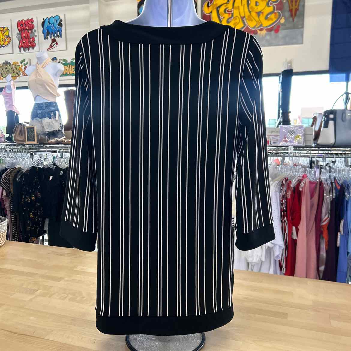 Chico's Size 0 Black Preloved Blouse LS