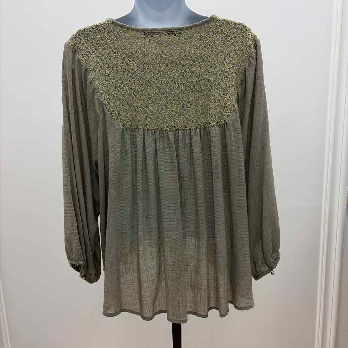 Hazel Size L Beige Rayon Lace Accent Preloved Blouse LS