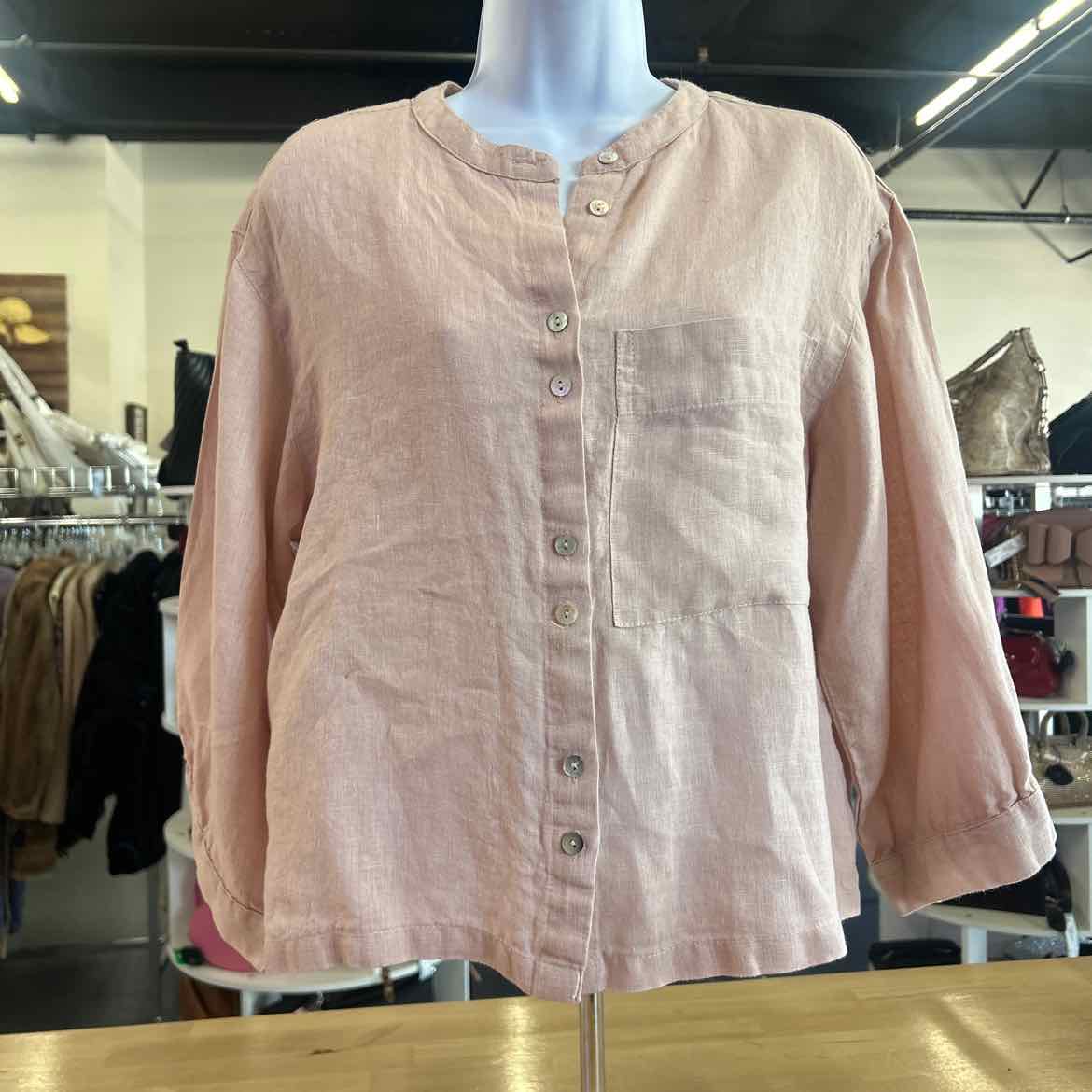 dolma Size M Pink Linen Preloved Button Down LS