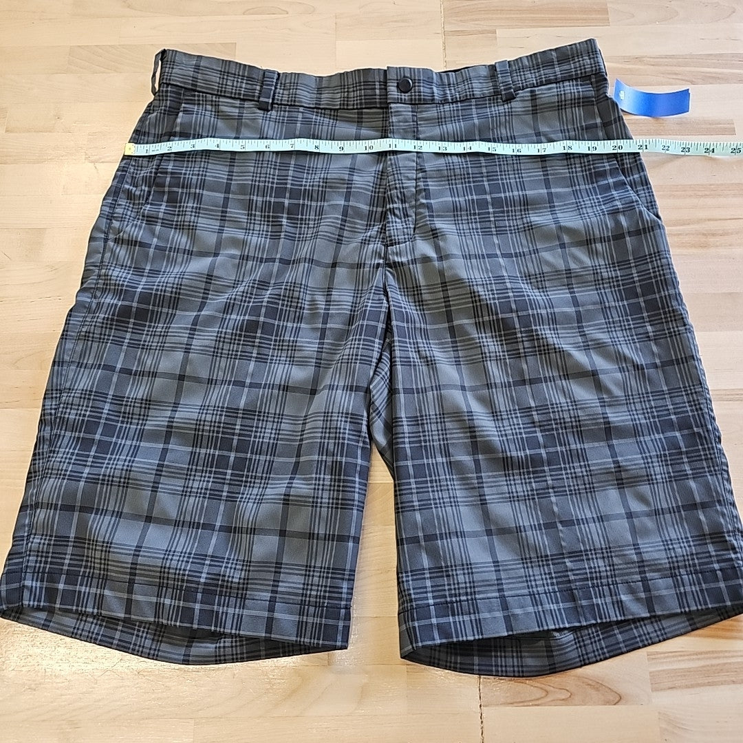 Nikegolf Size 36 Gray MENS Shorts