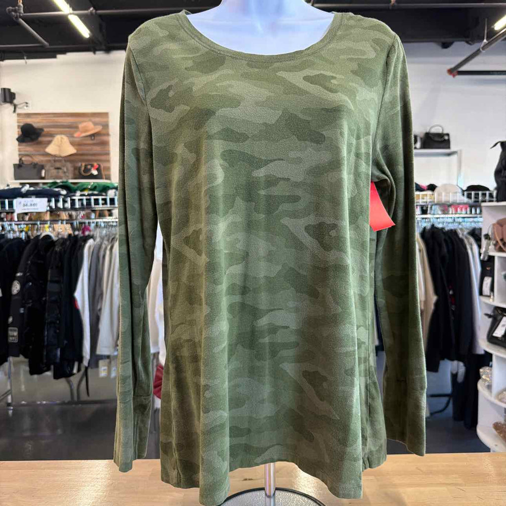 ANA Size L Green Preloved Long Sleeve