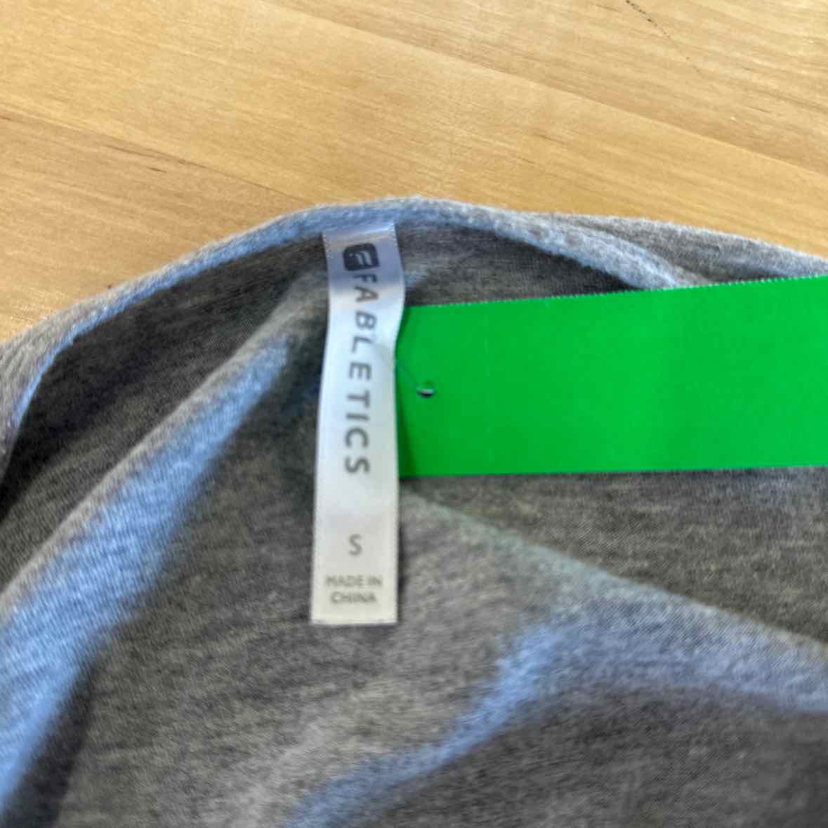 Fabletics Size S Gray Longsleeve