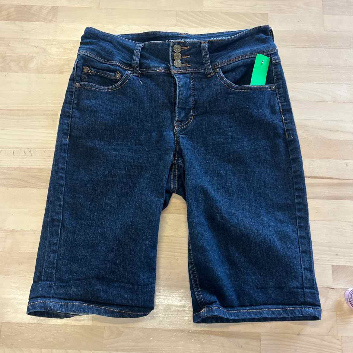 Sound style Women Size 8 Blue Denim Preloved Shorts