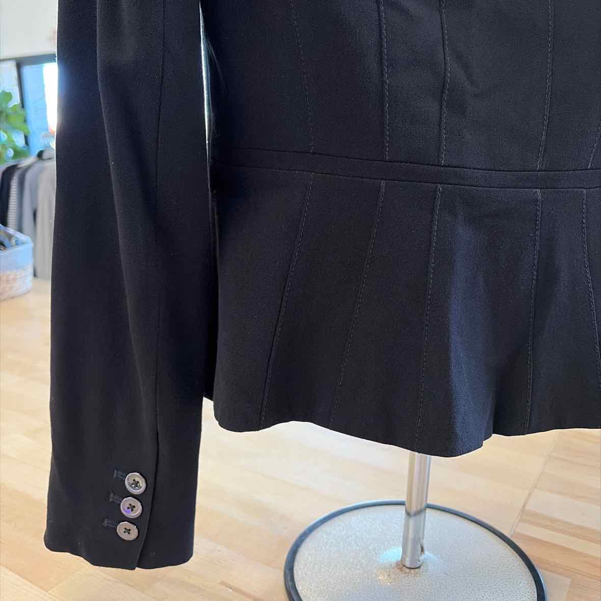 White House Black Market Size 00 Black Used Blazer