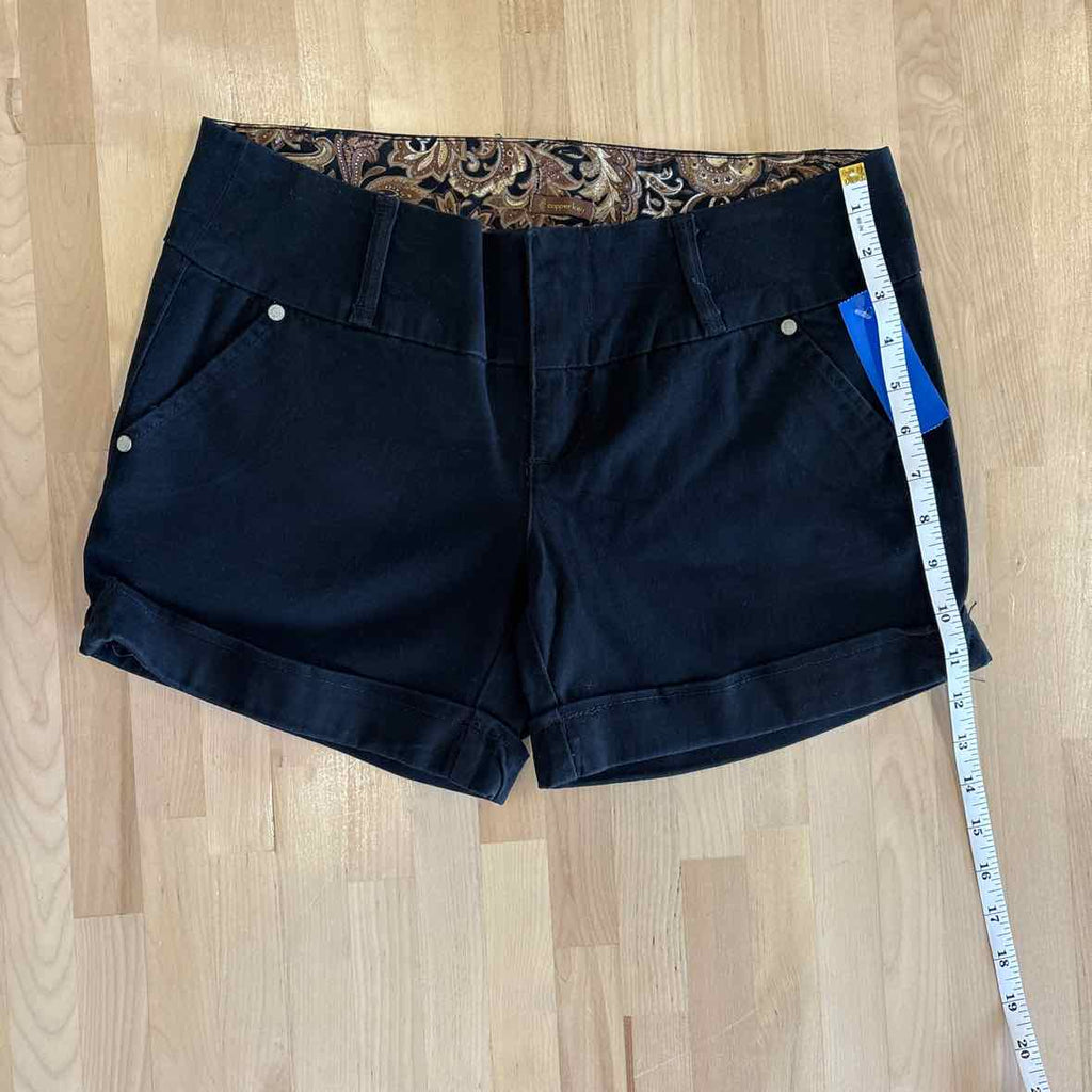 Copper Key Size 7 Black Shorts