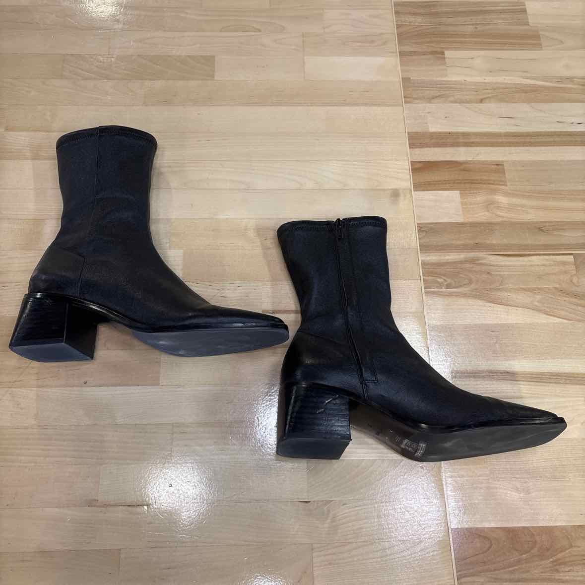& Other Stories Size 6 Black Leather Preloved Boots