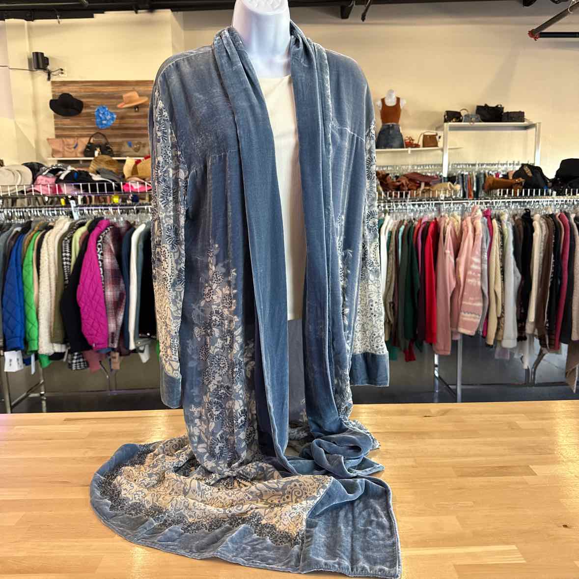 Vintage rose Size M Blue Duster