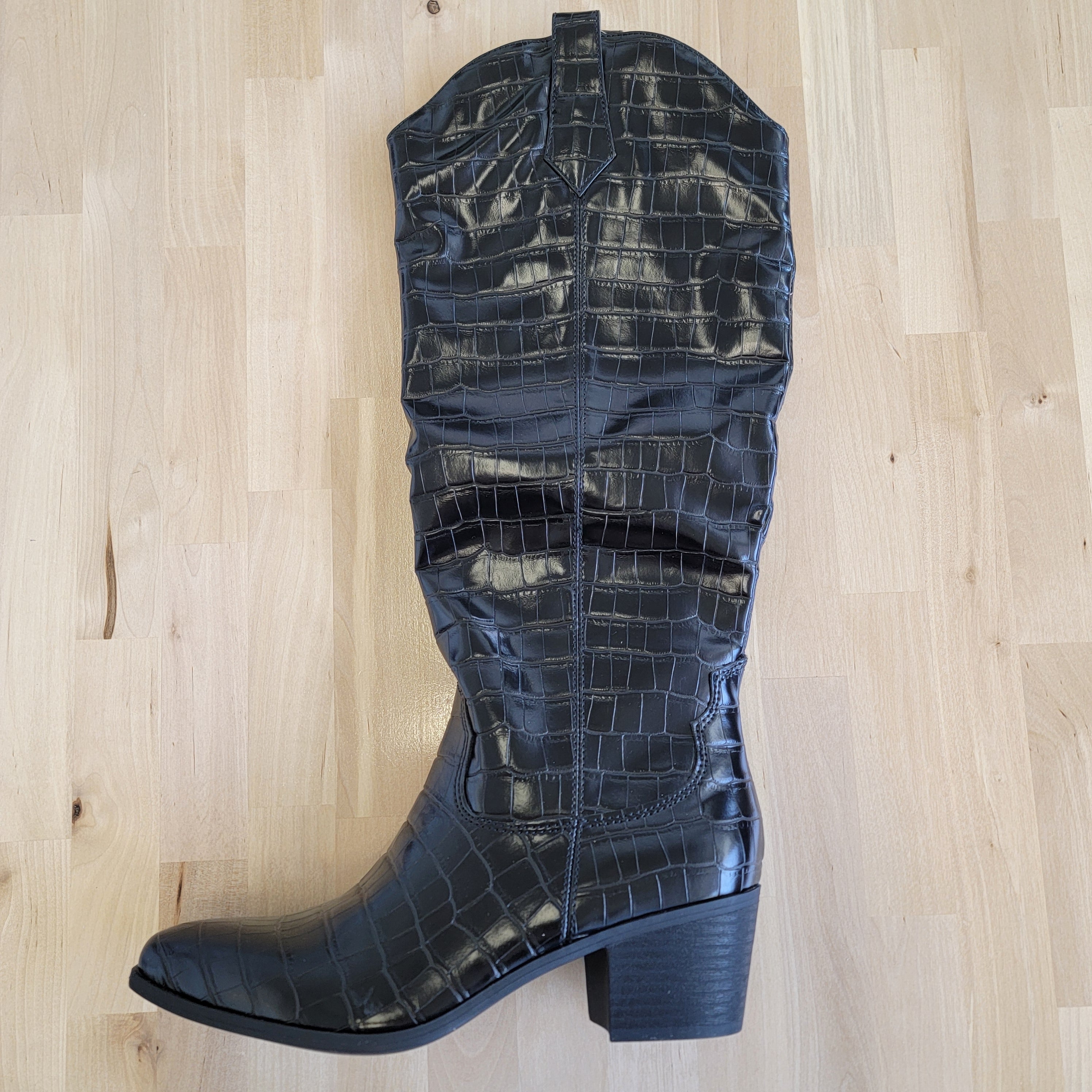 SunStone Shoe Size 6 Black Boots