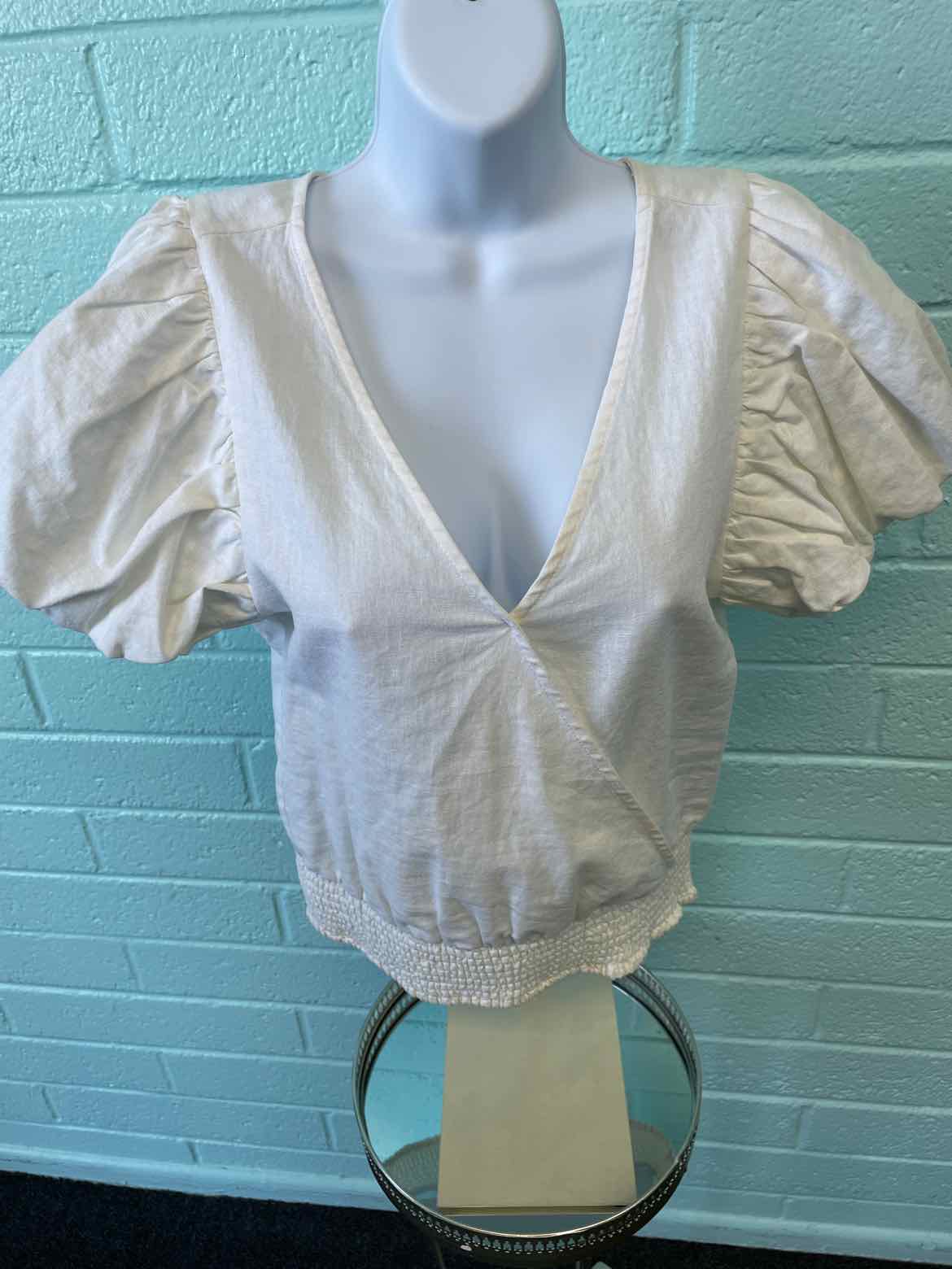 Marc New York Size M White Blouse