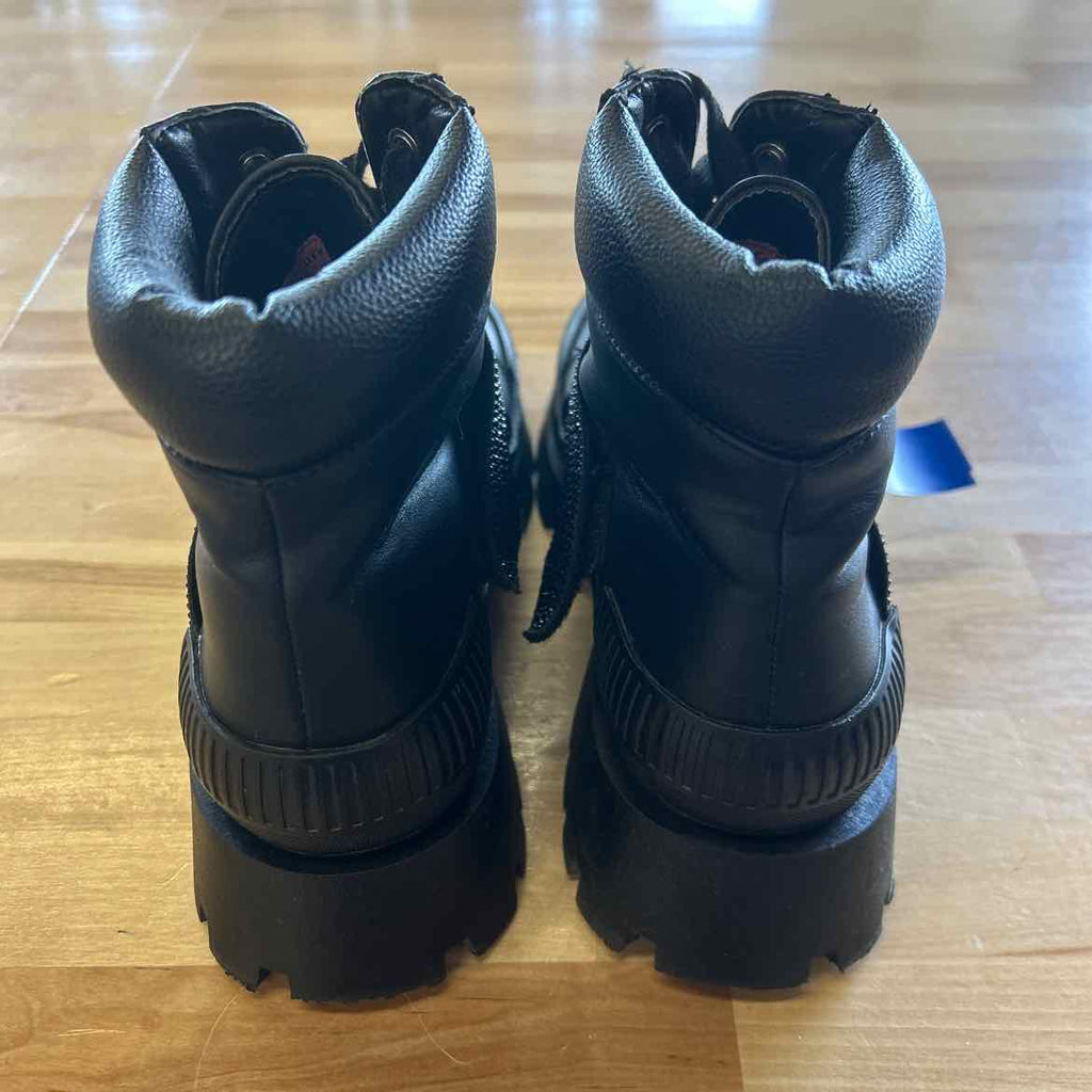 Juicy Couture Size 7 Black Preloved Boots