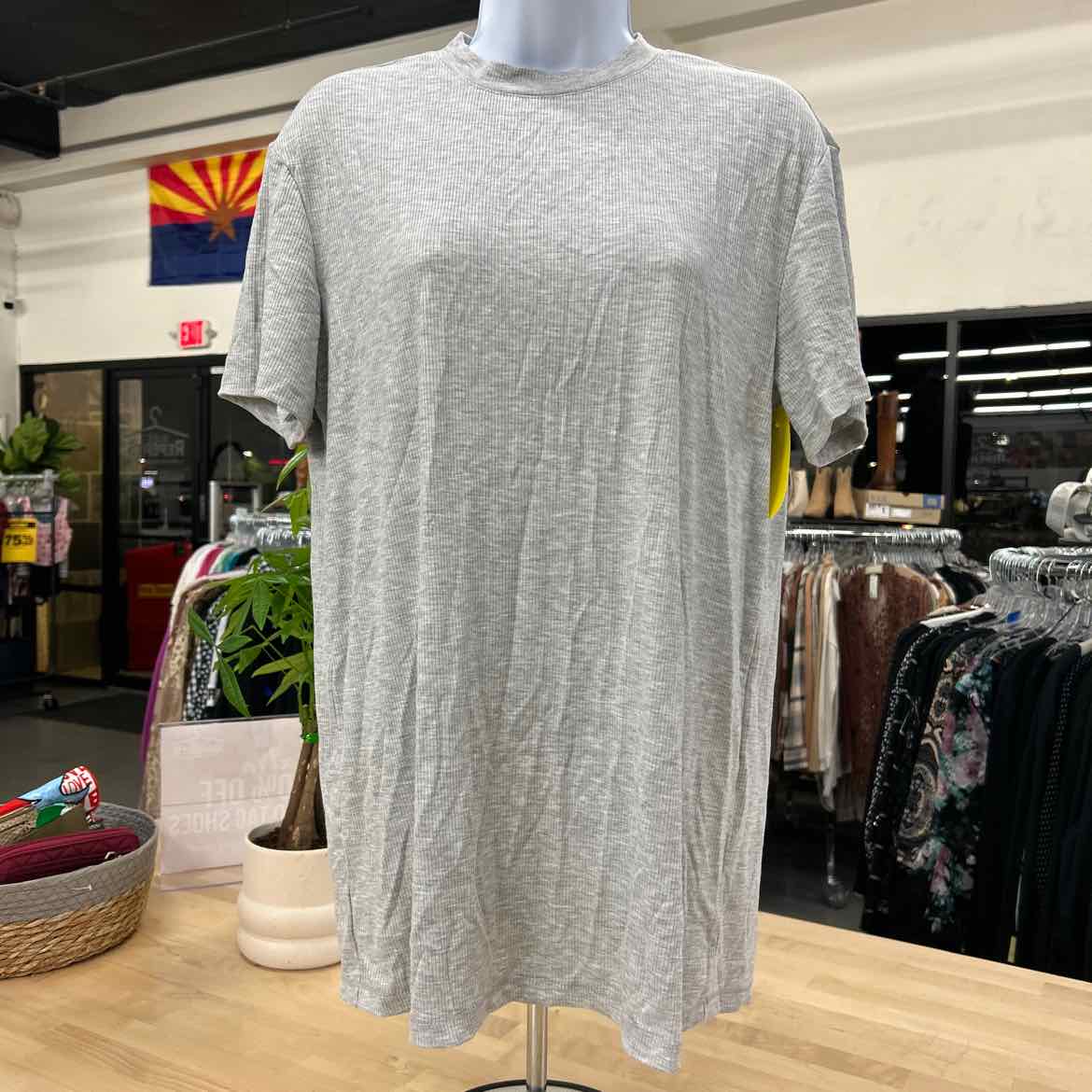 Loft Size XS Gray T-shirt