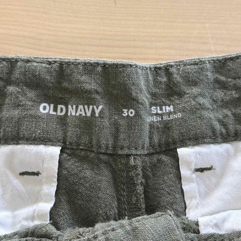 Old Navy Women Size 30 Green Preloved Shorts