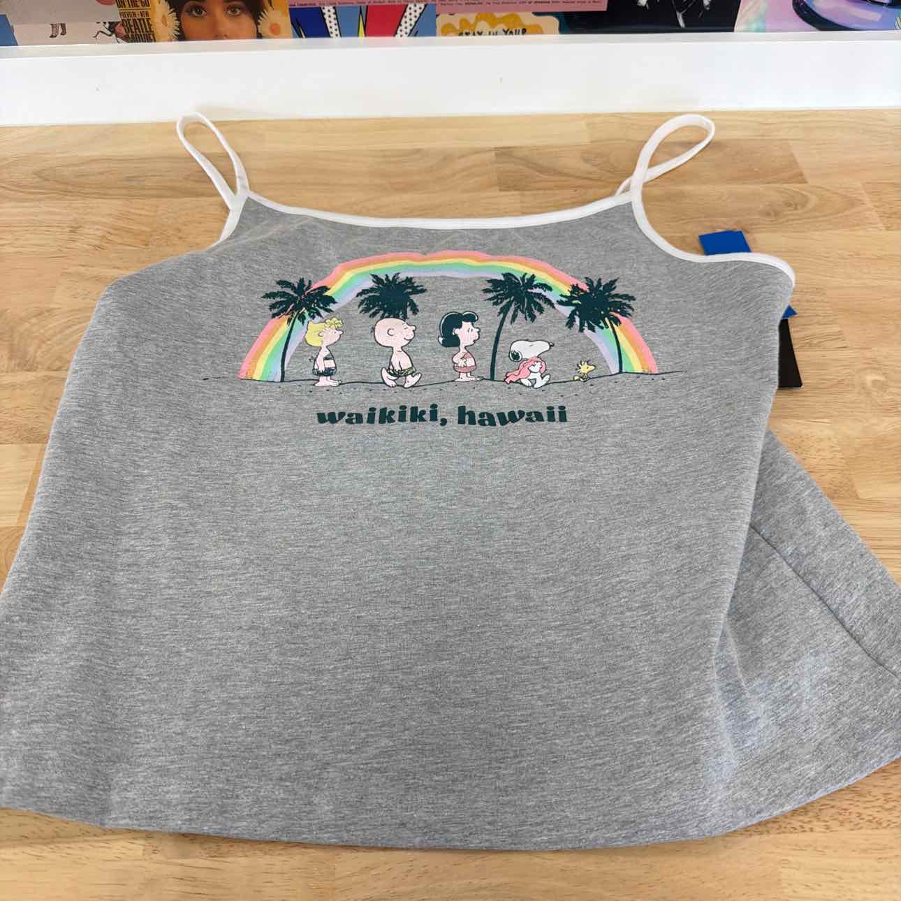 Peanuts Size XL Peanuts Hawaii Graphic Tank Top