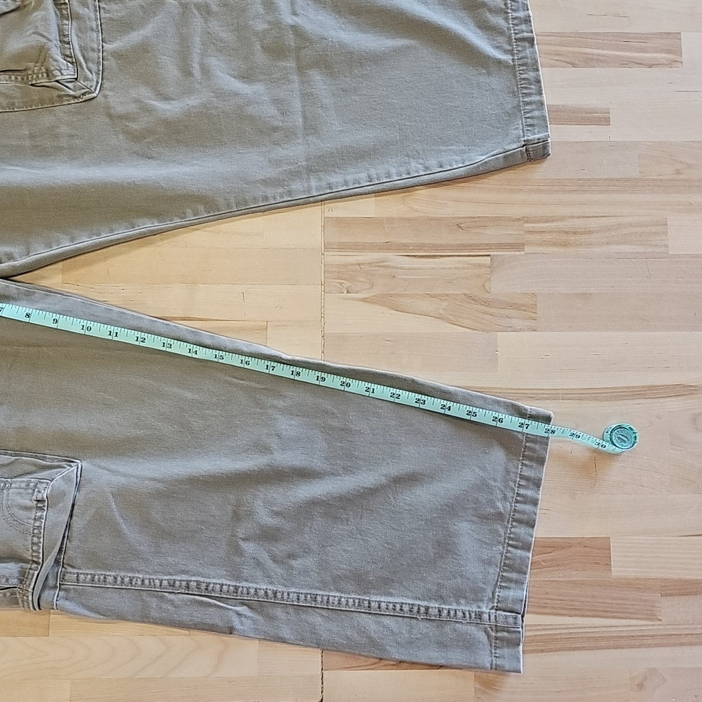 Wrangler Size 36x30 Khaki Used Pants