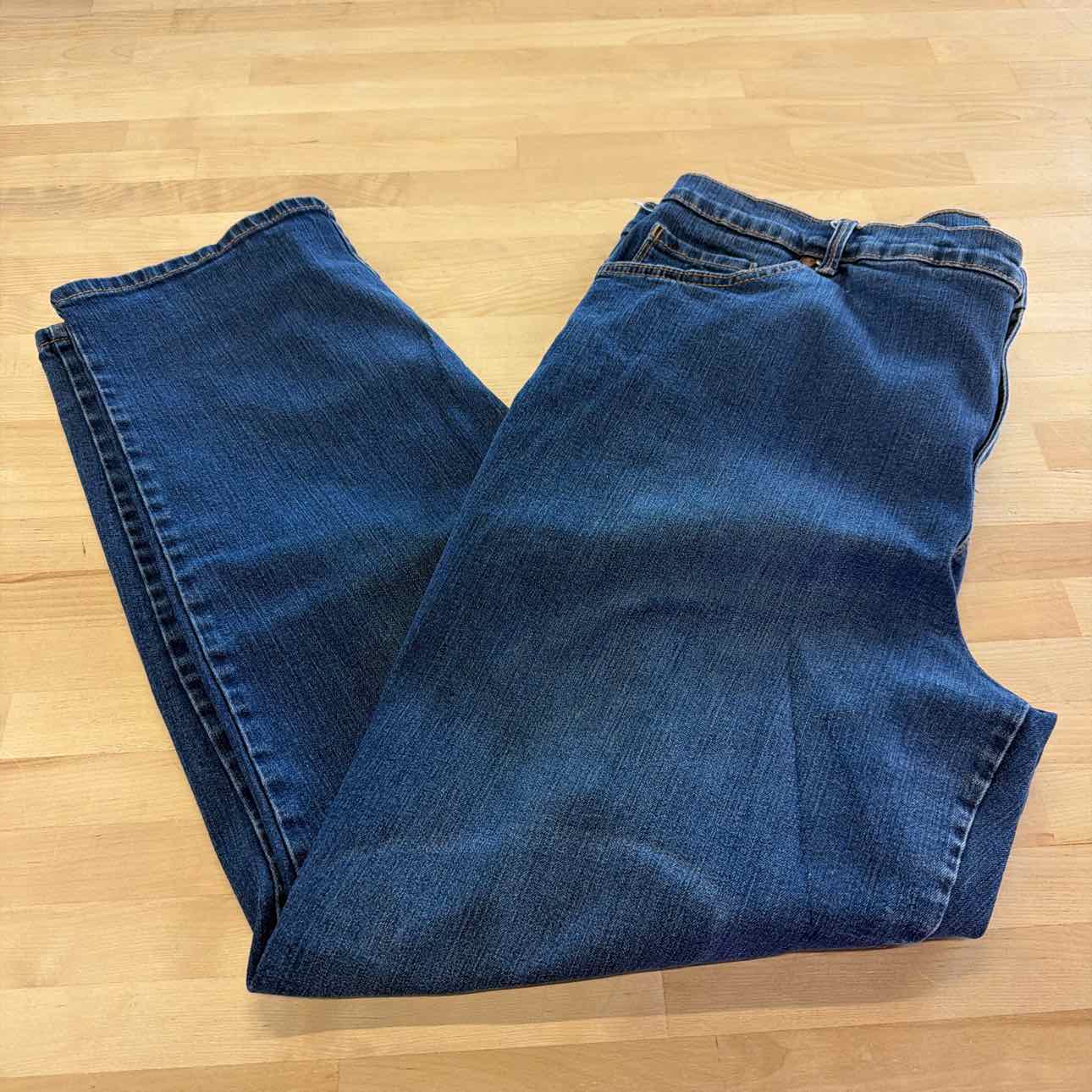 Croft&Barrow Women Size 20W White Preloved Shorts