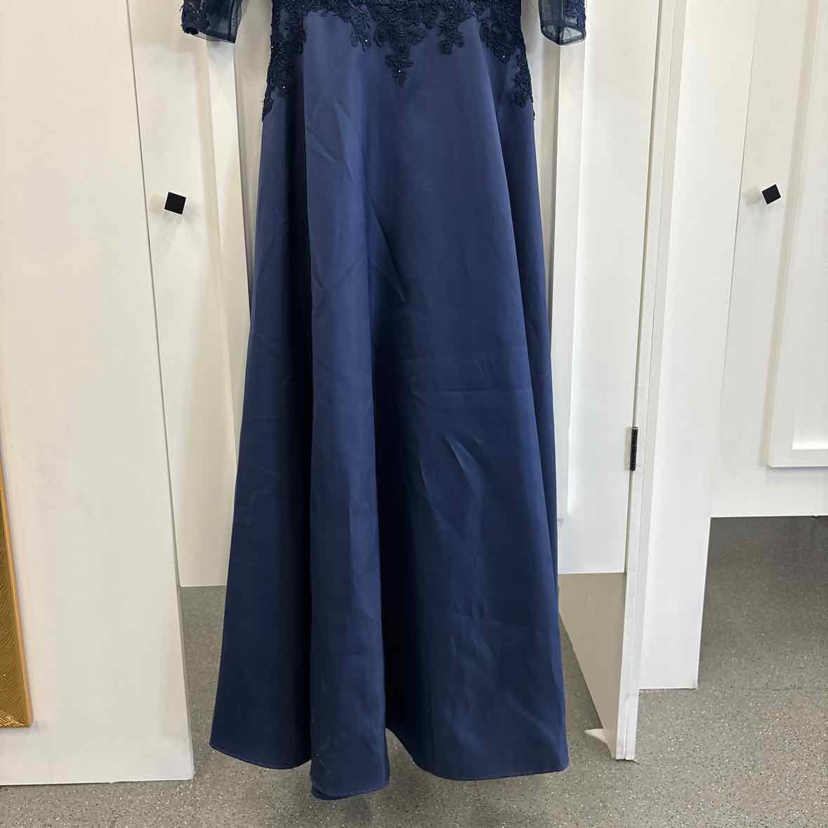 MGNY Size 6T Blue Sequined Dress