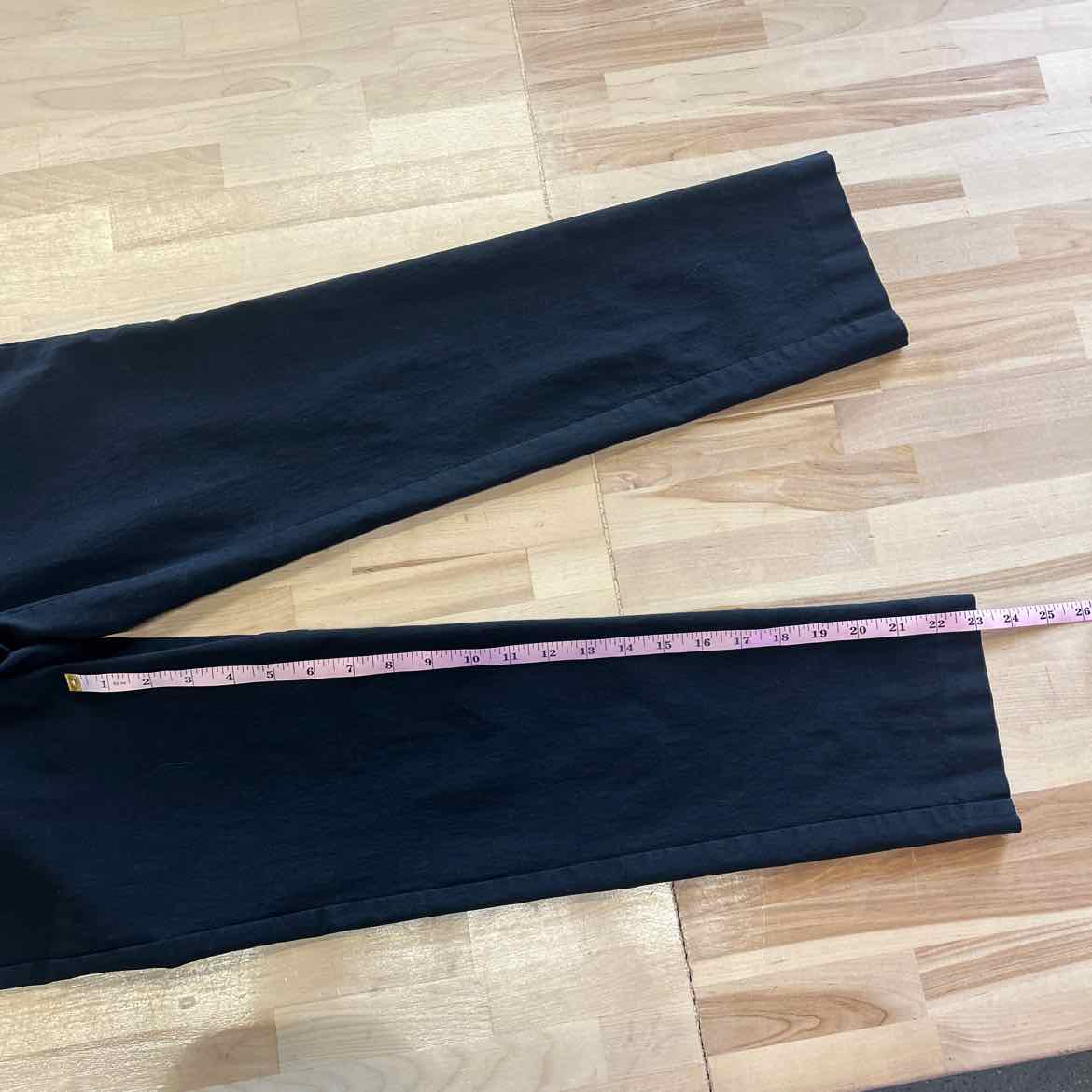 Liz Claiborne Size 6P Black Rayon Preloved Pants